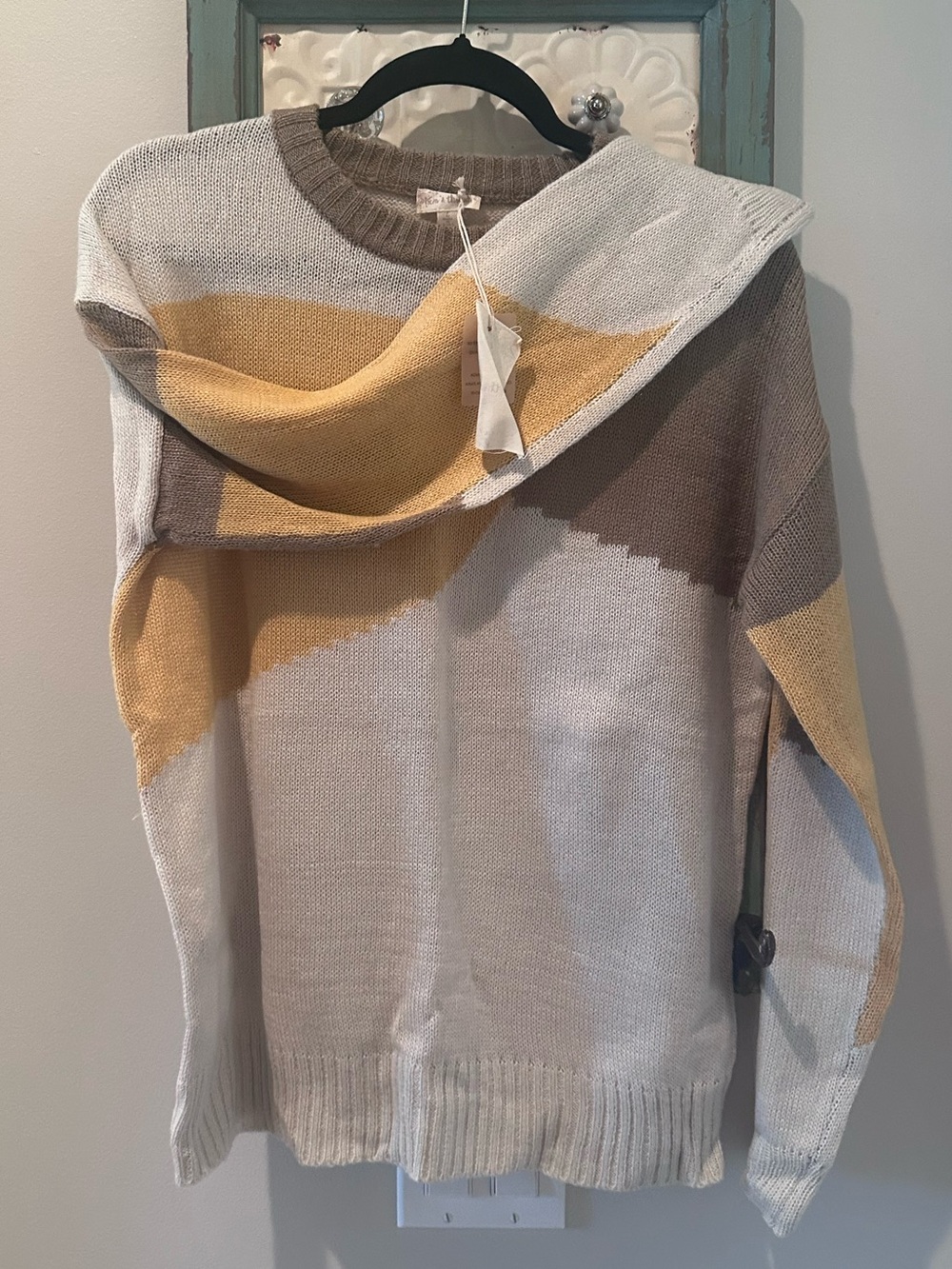 Hem & Thread Colorblock Knit Sweater Size Large NWT